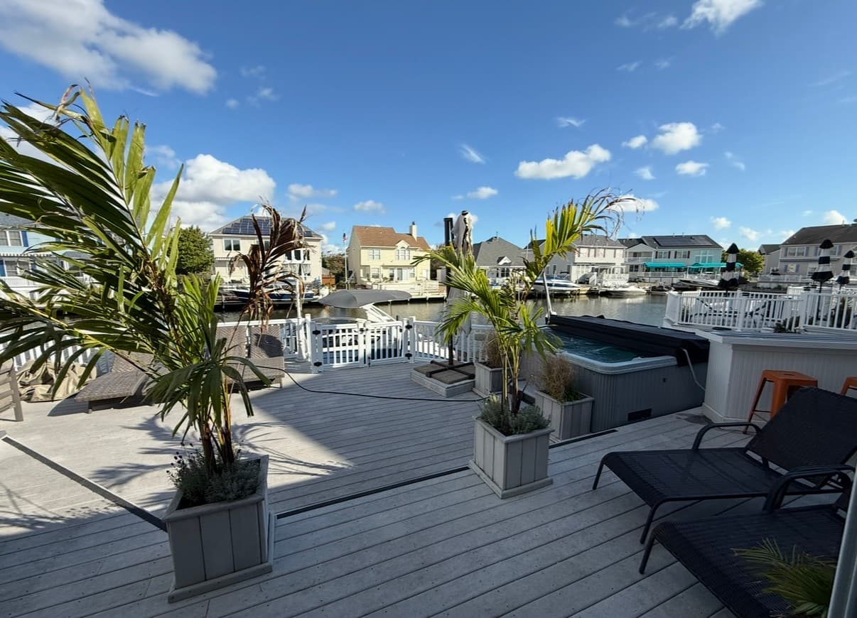Bayville Waterfront: The renovated waterfront residence on its Jersey Shore lagoon