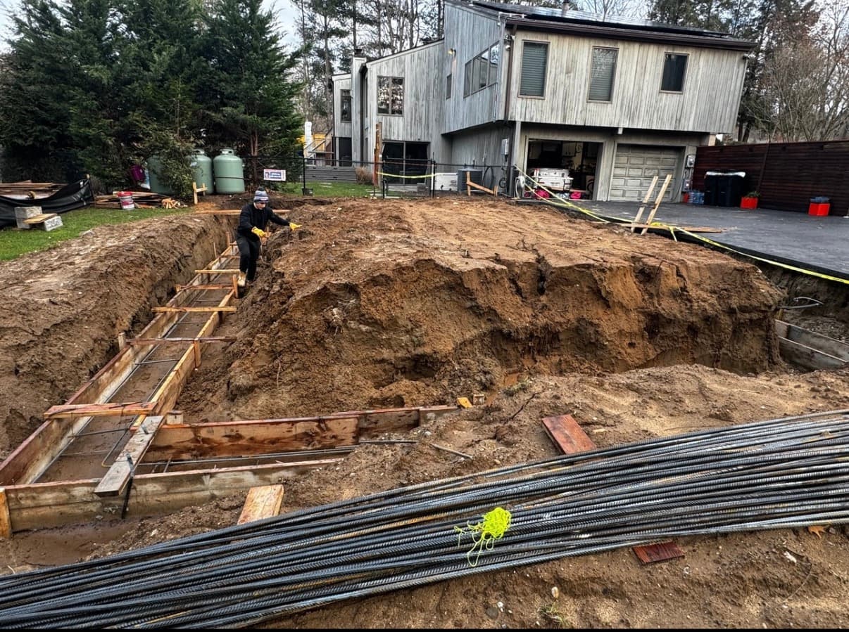 Bedford Estate: The structural addition under construction
