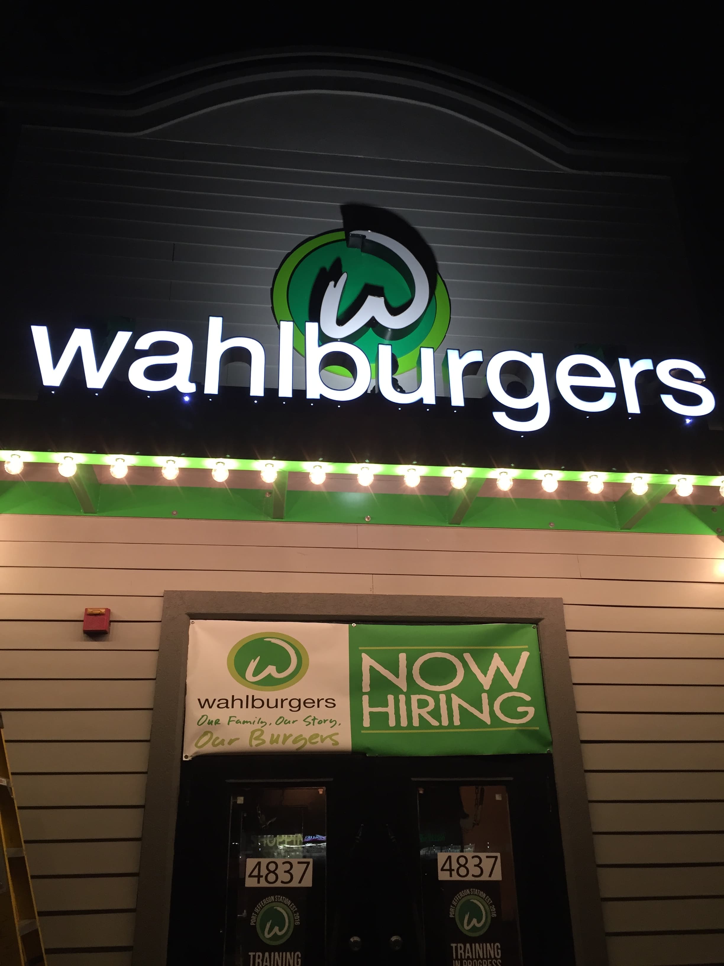 Wahlburgers: Interior finish detail